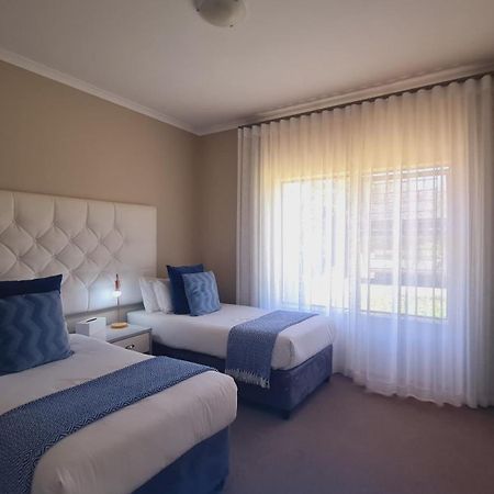 2 On Lismore Guesthouse Tokai Extérieur photo