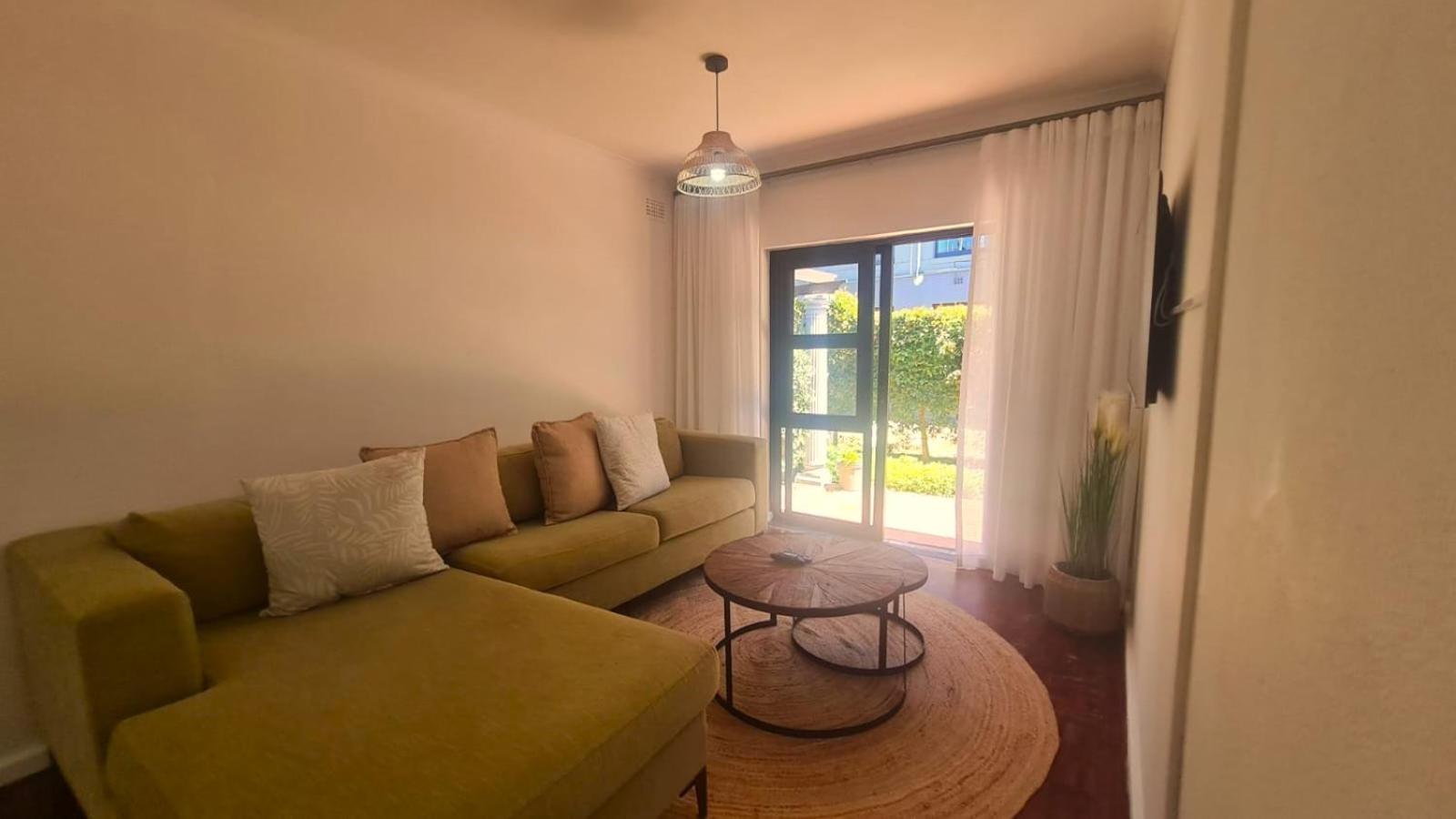 2 On Lismore Guesthouse Tokai Extérieur photo