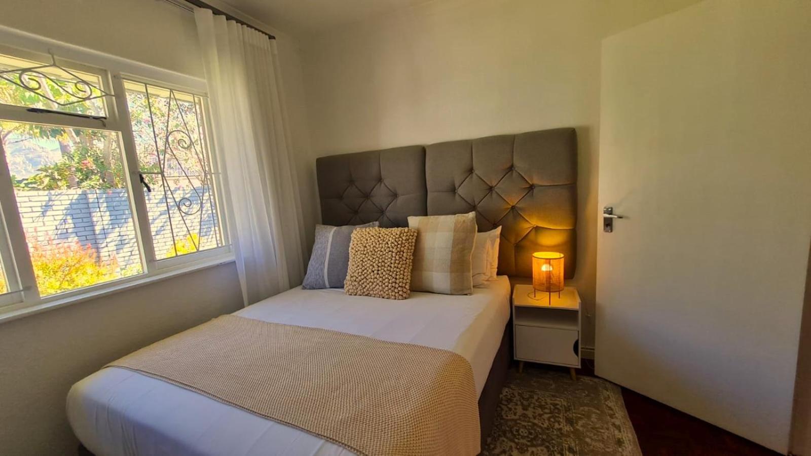 2 On Lismore Guesthouse Tokai Extérieur photo